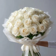 Белые розы &laquo;Аромат облаков&raquo; 0