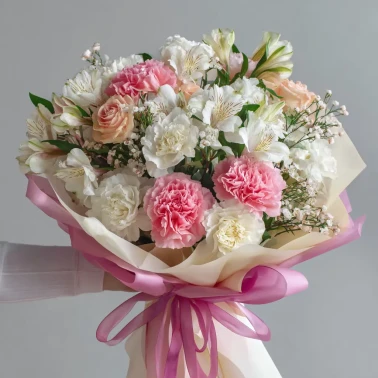 Букет с альстромериями «Игривое настроение»