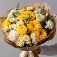 Букет с хризантемами &laquo;Солнечный день&raquo; 0