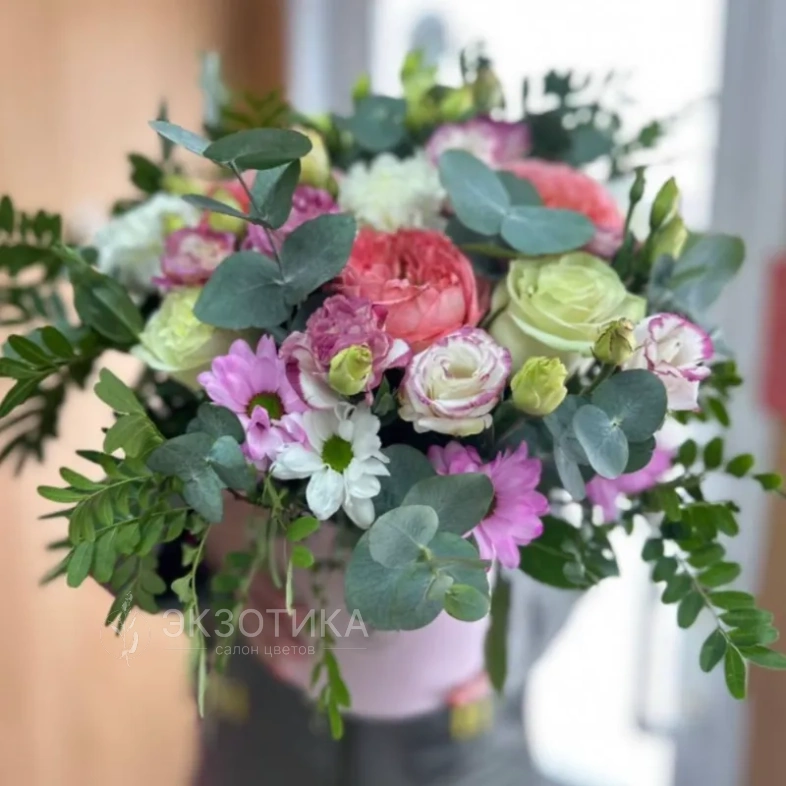 Коробочка с эустомой и розой &laquo;Райский запах&raquo;