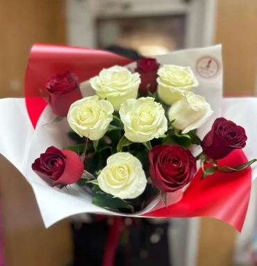 Букет из эквадорских роз «Иверия»