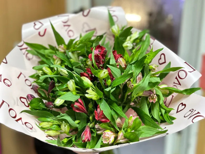 Букет из альстромерий «Счастье в мгновенье»