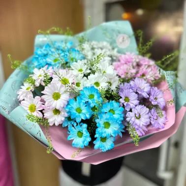 Букет за хризантем «Цветная ромашка»