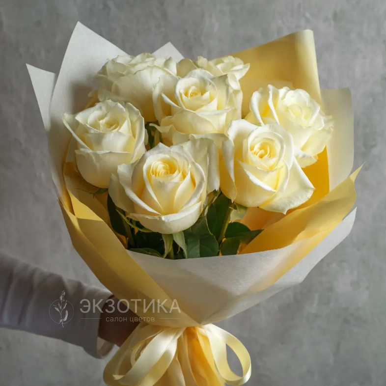 Белые розы &laquo;Белое золото&raquo;